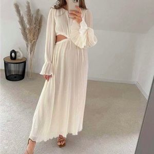 Zara Cream Pleated Midi Dress with Cutout